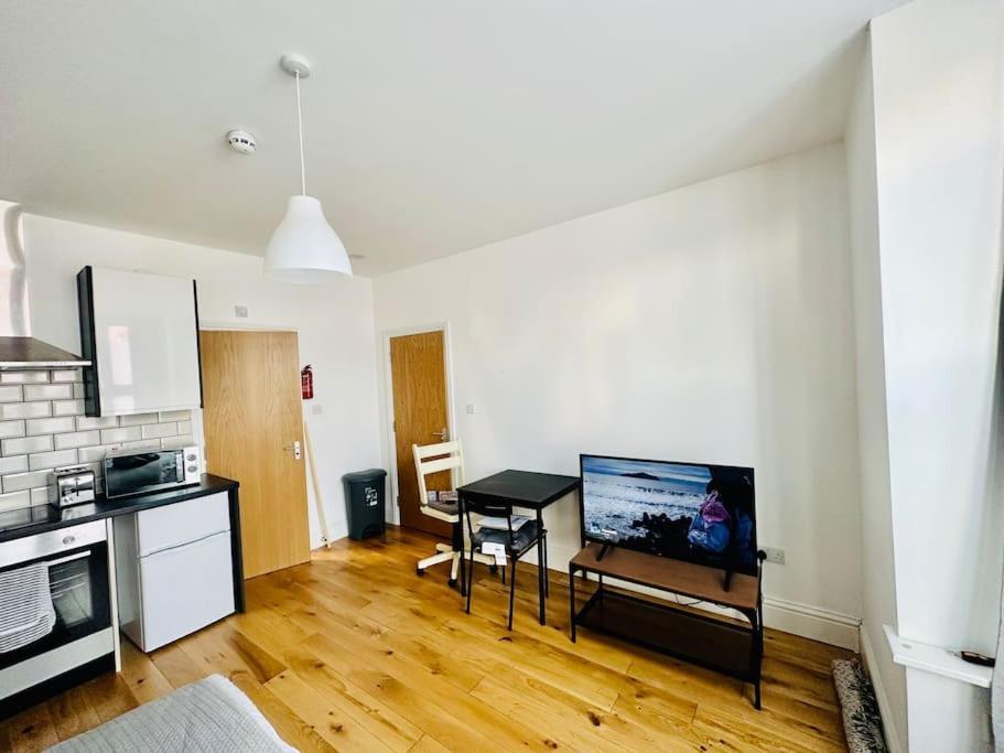 לונדון Se4, Self Contained Studio Flat. מראה חיצוני תמונה